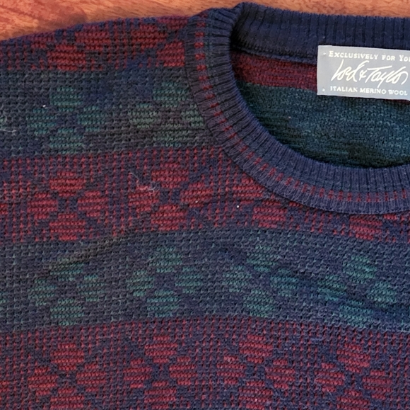 100% Italian Merino Wool Navy, Green, & Burgundy Sweater - Picture 2 of 7
